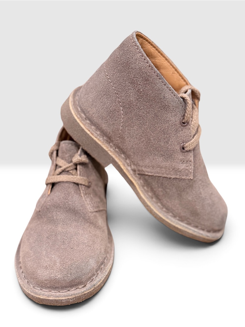Clarks Kids Suede Desert Boots in Taupe distressed